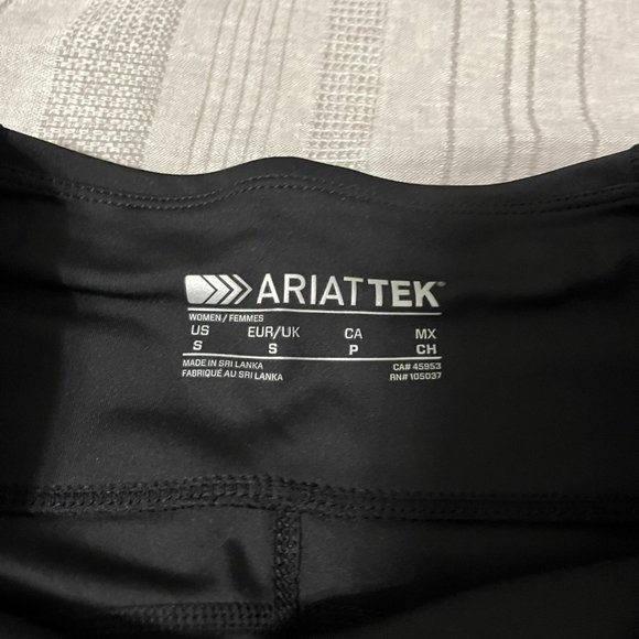 Brand new, with tags, black Ariat riding leggings - Picture 4 of 4
